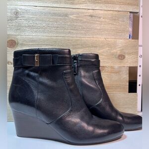 Cole Haan Boots Shoes Womens 8.5 Ankle Booties Wedge W03974 side Zipper